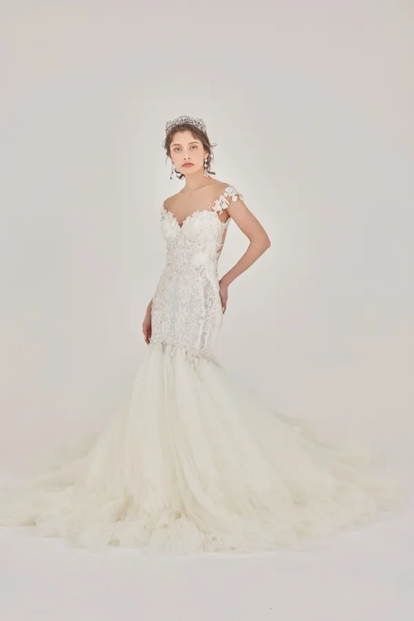 Allegra white